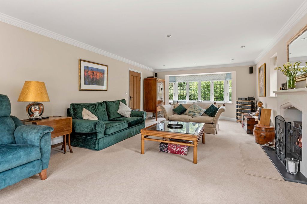 Property photo 3 of 61