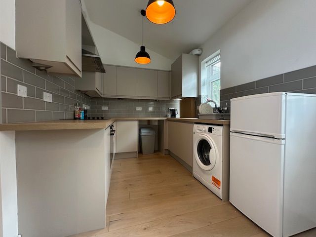Property photo 3 of 16 Kitchen