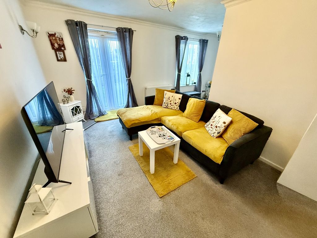 Property photo 3 of 8 Img_1500