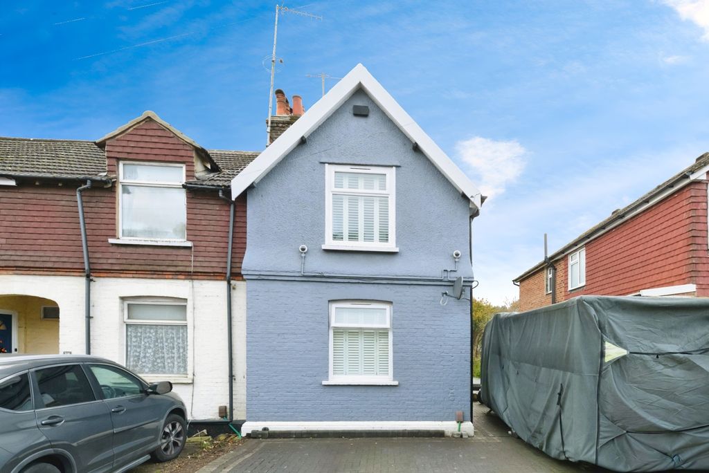 Property photo 1 of 19 Photo