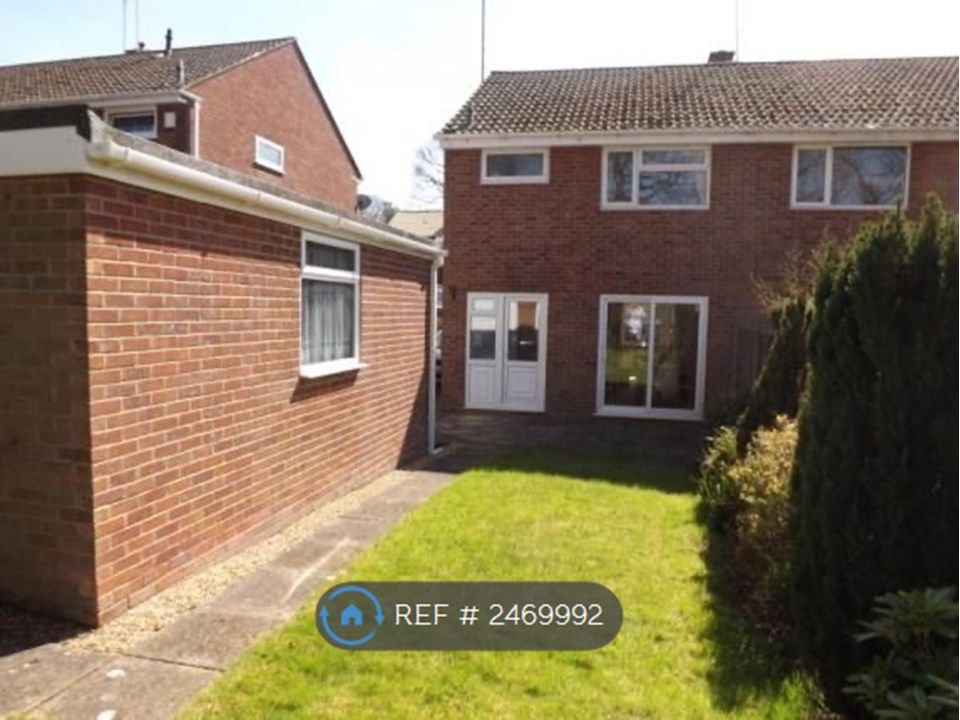 Property photo 3 of 12