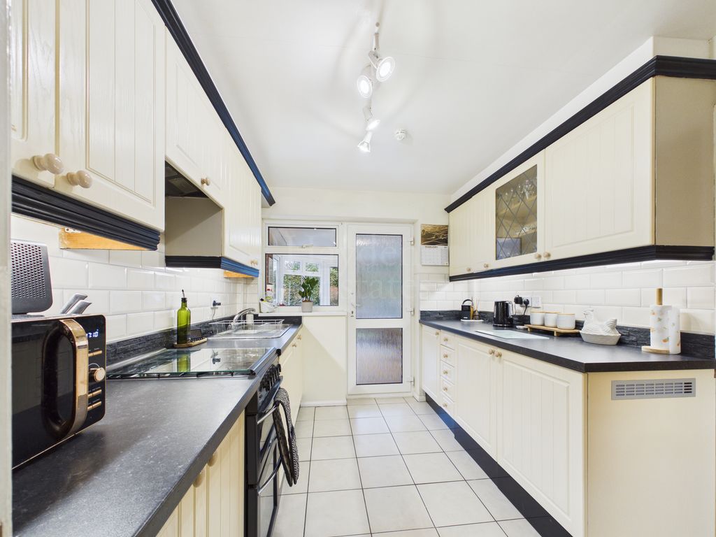 Property photo 2 of 24