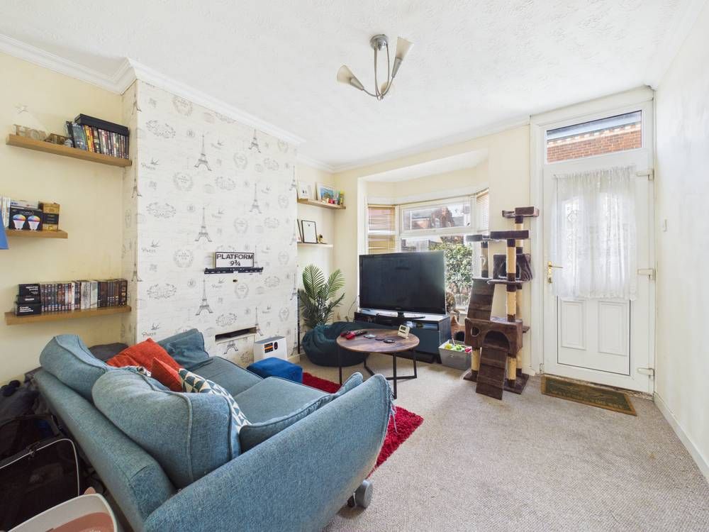 Property photo 2 of 9