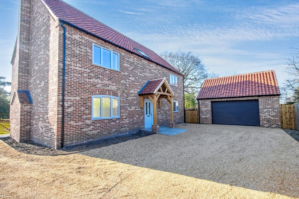 Property photo 3 of 35 3885296