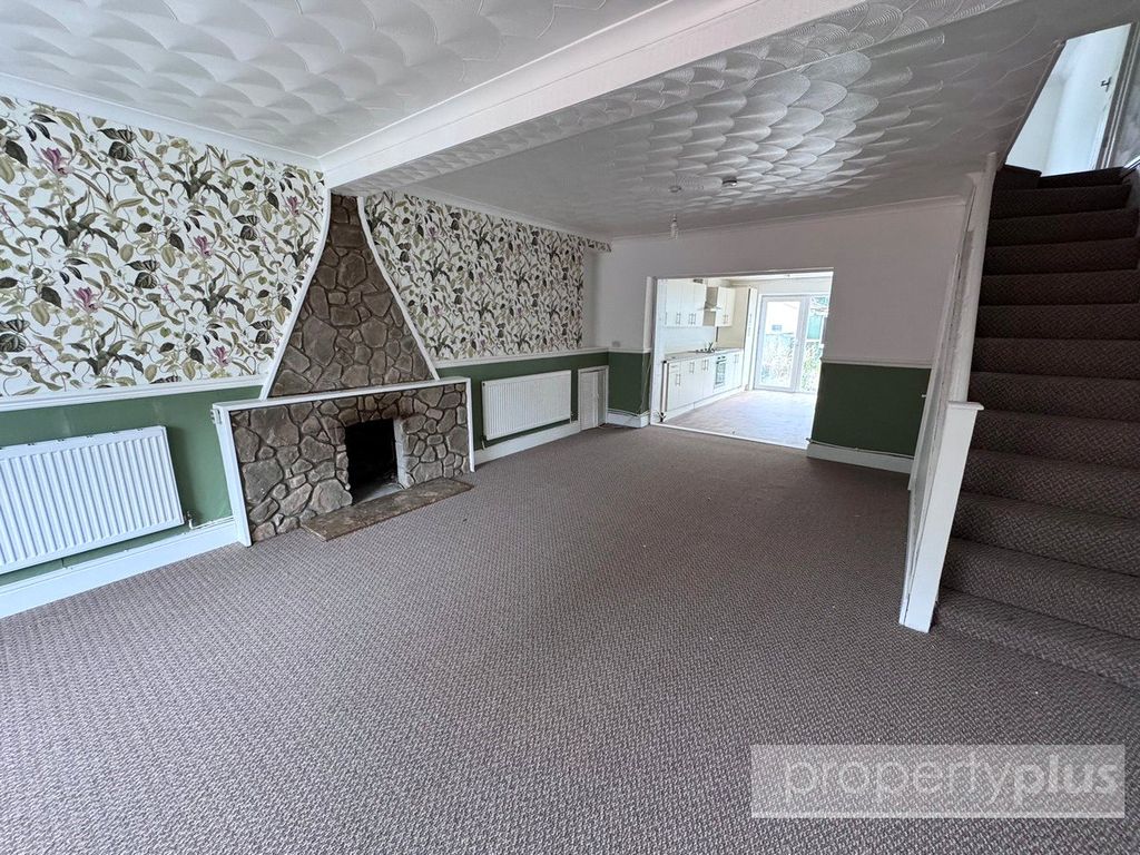 Property photo 2 of 13 Picture No. 09
