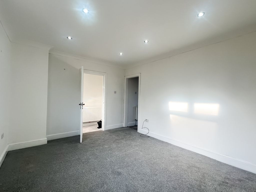 Property photo 2 of 12 Leven Street Norton Ewemove-10