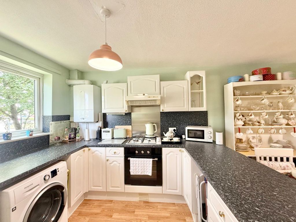 Property photo 3 of 10 Kitchen/Diner