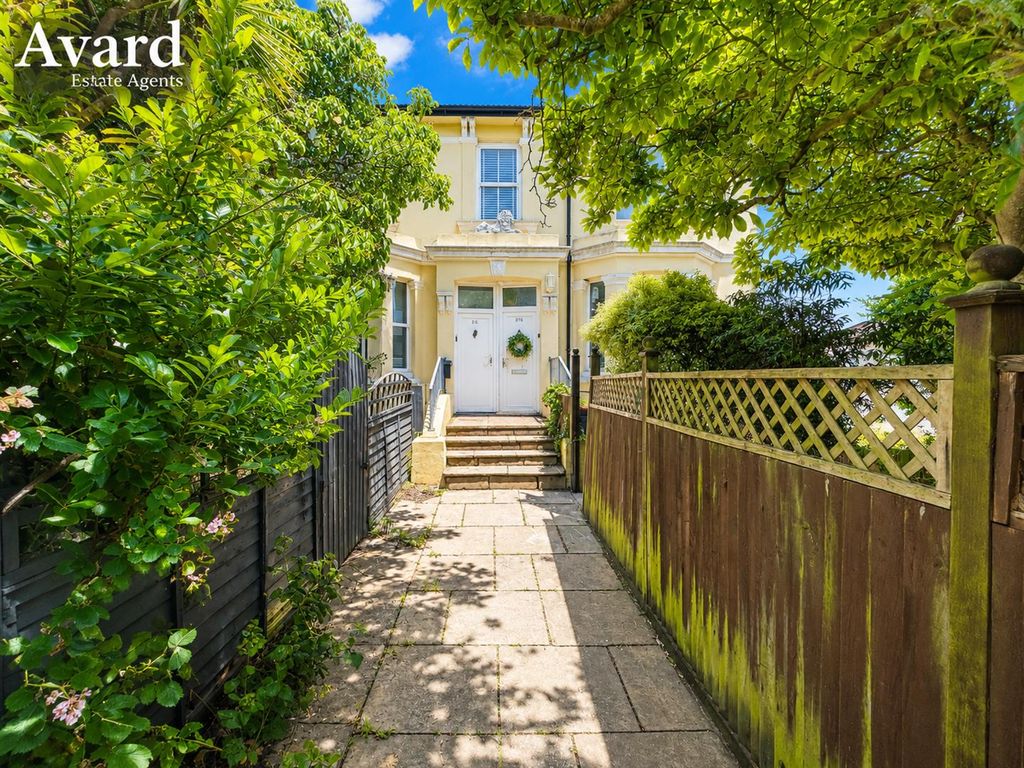 Property photo 1 of 21 625.Png