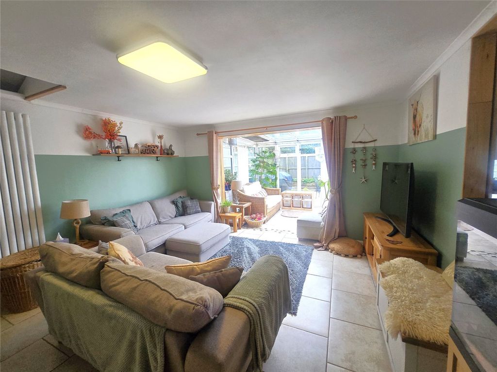 Property photo 2 of 26 Picture No. 11