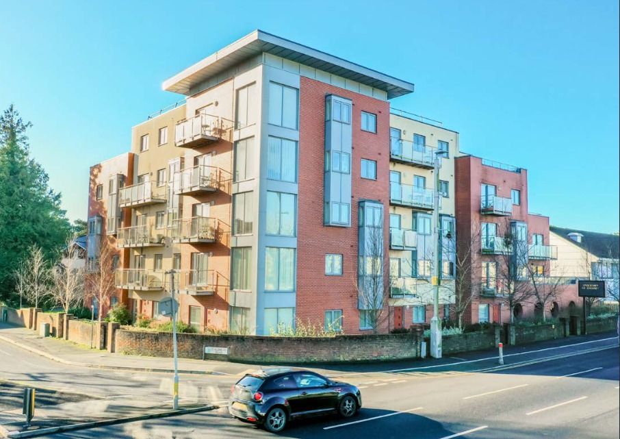 Property photo 1 of 18