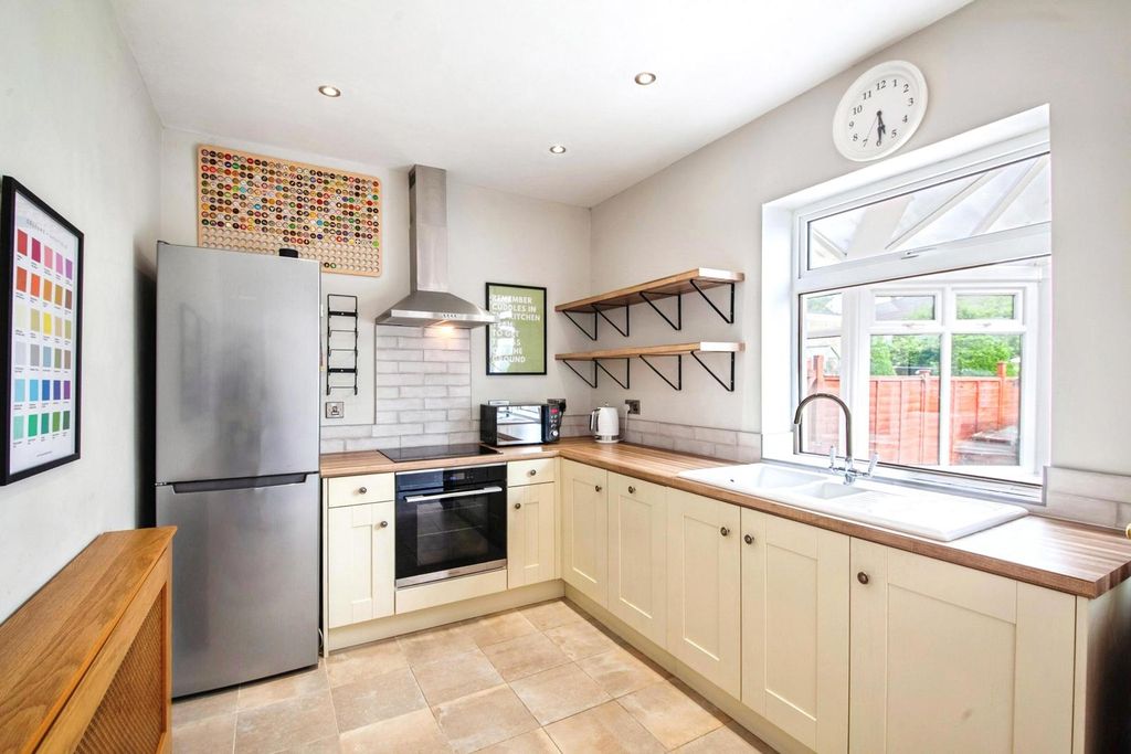 Property photo 2 of 15 Pbox-Img.Jpg