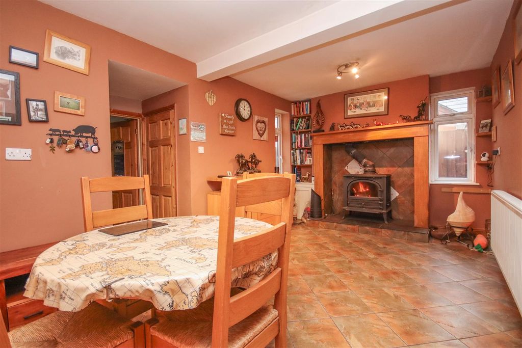 Property photo 2 of 16 Img_0251.Jpg