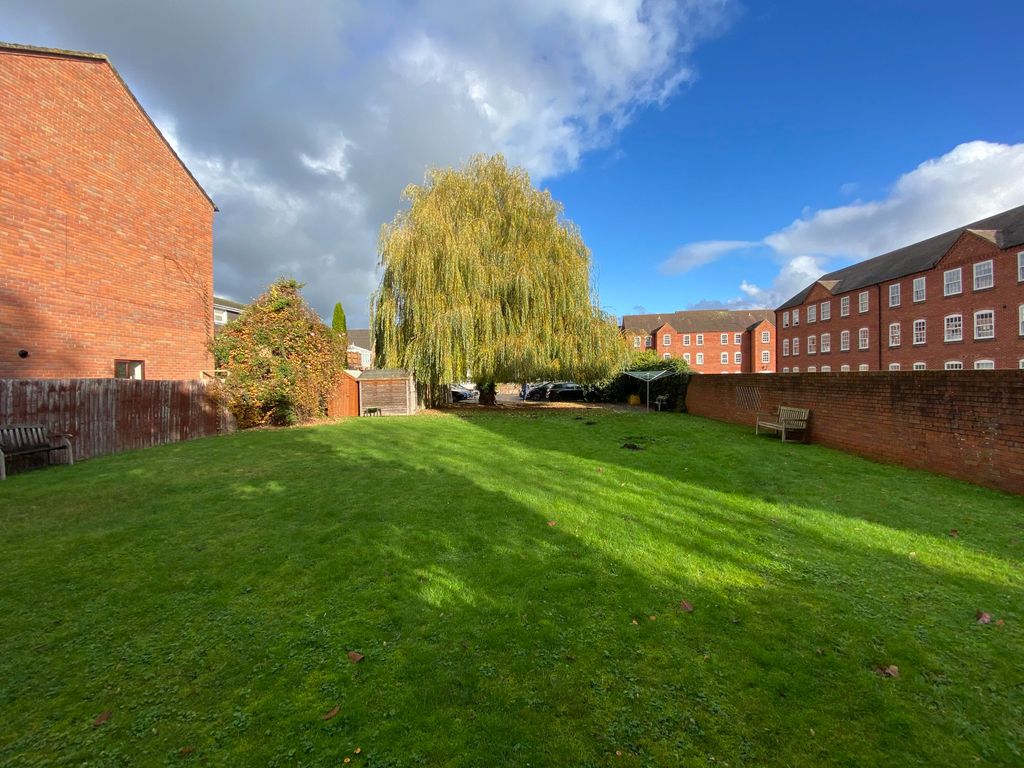 Property photo 3 of 10 Image