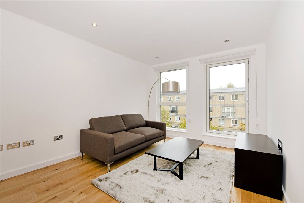 Property photo 3 of 9