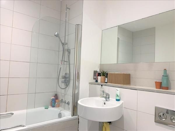 Property photo 3 of 17 Met1000505O.Jpg