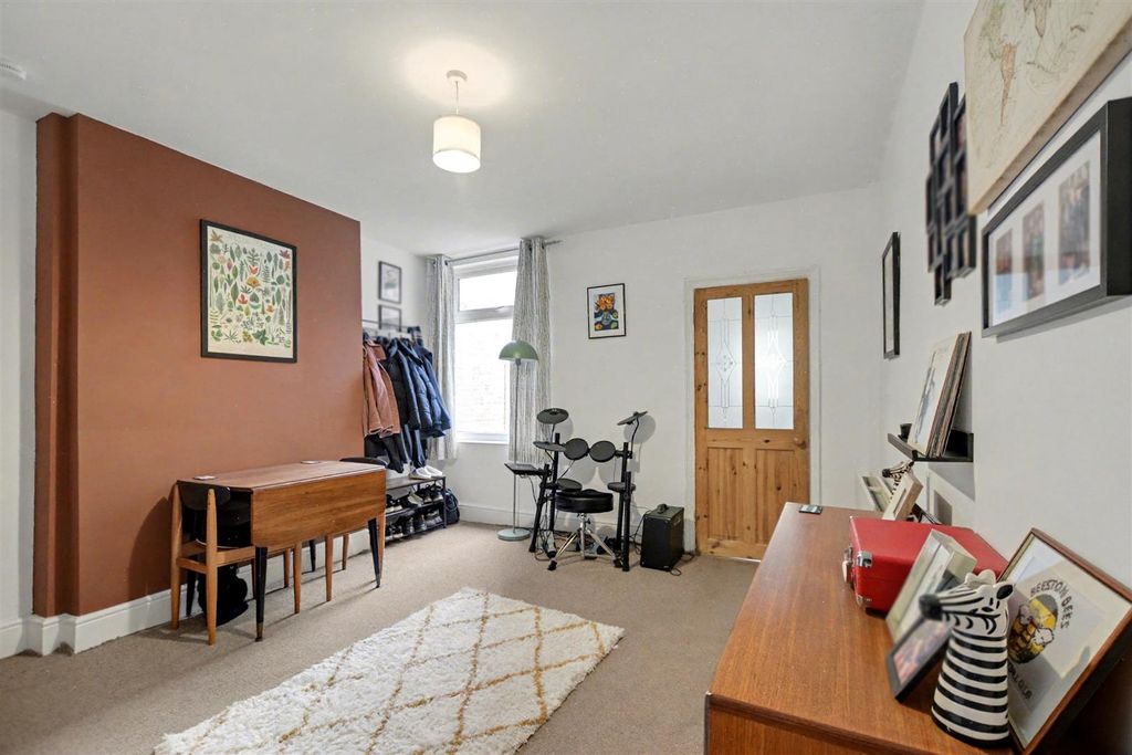 Property photo 3 of 20 Dining Room_1.Jpeg