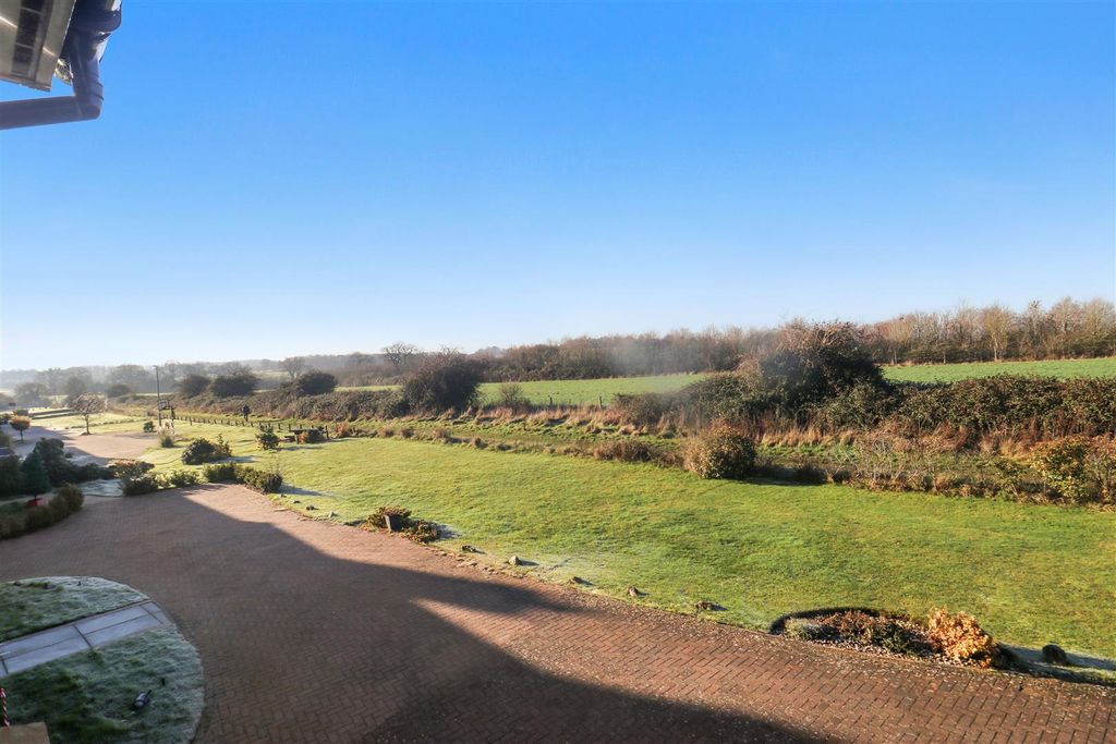 Property photo 3 of 26 Img_6225.Jpg