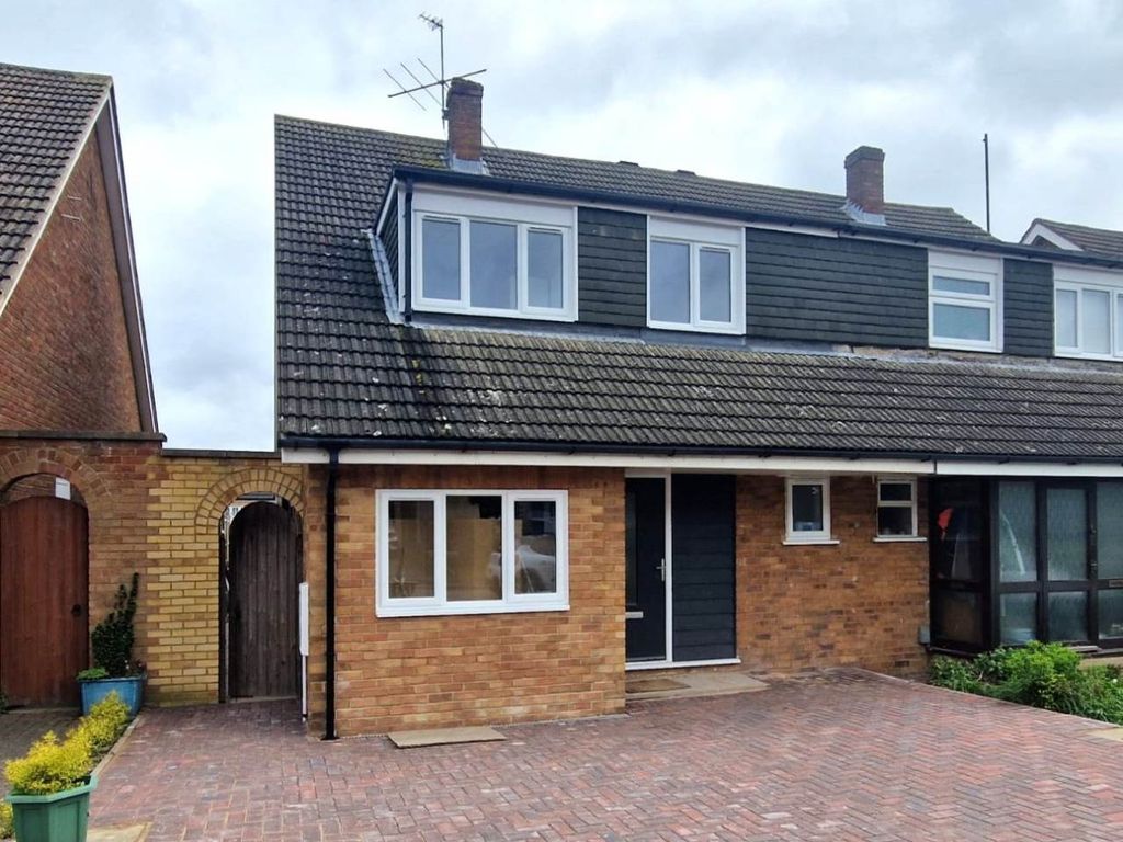 Property photo 1 of 7 Front