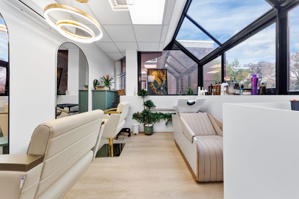 Property photo 3 of 5