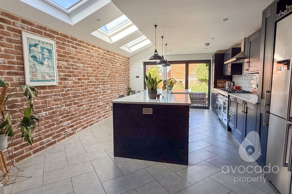 Property photo 3 of 15 5420918
