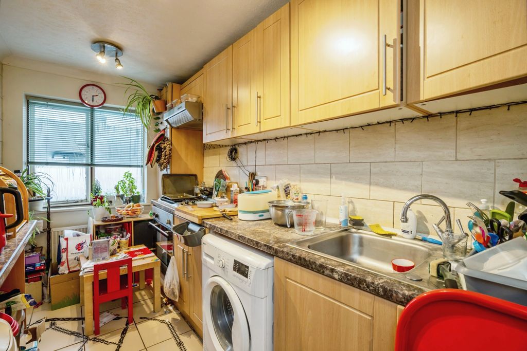 Property photo 3 of 15 Kitchen