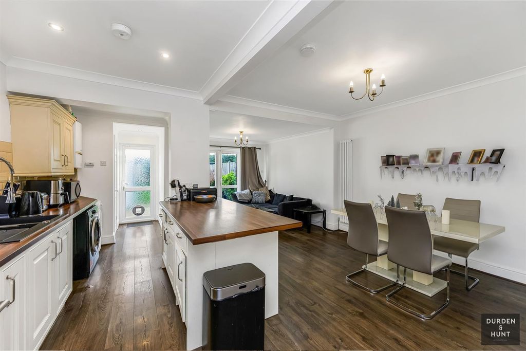 Property photo 2 of 20 Rainsford 1.Jpeg