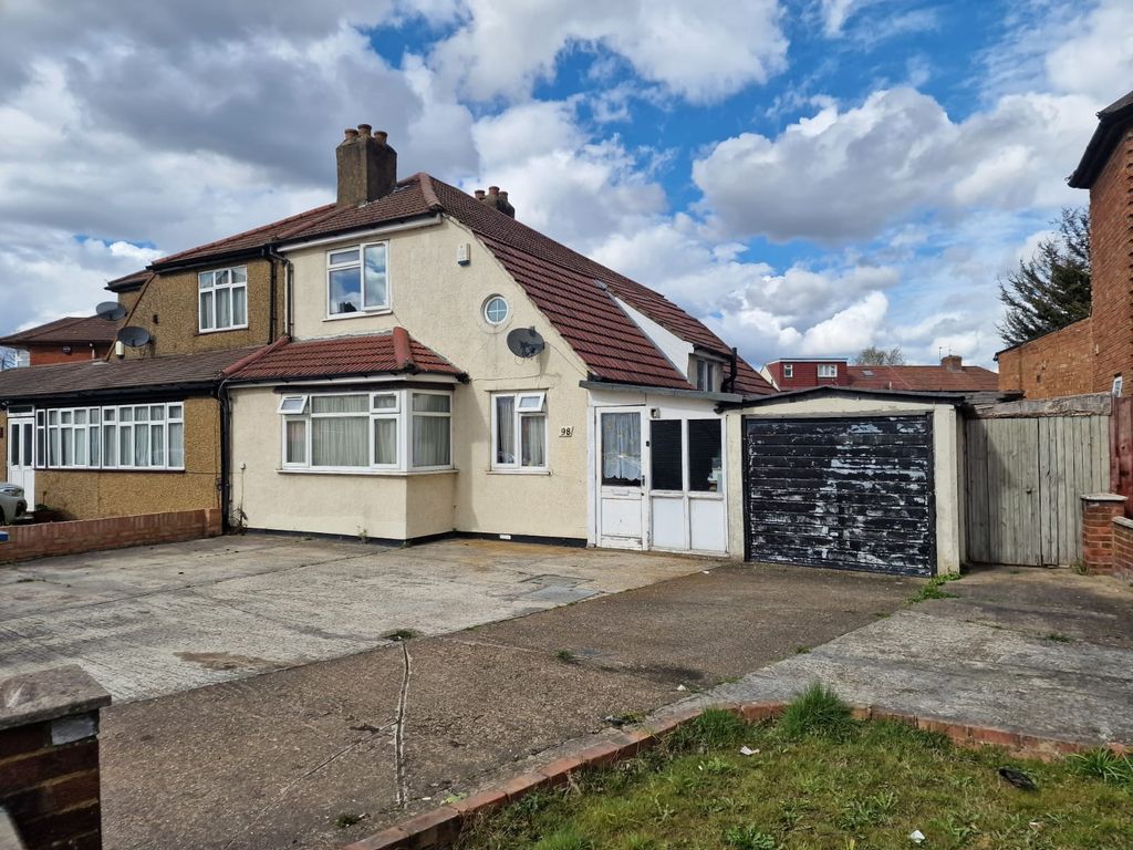 Property photo 1 of 1 Mollison Way, Edgware
