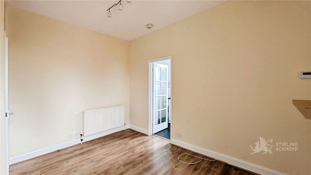 Property photo 1 of 9 Reception Room