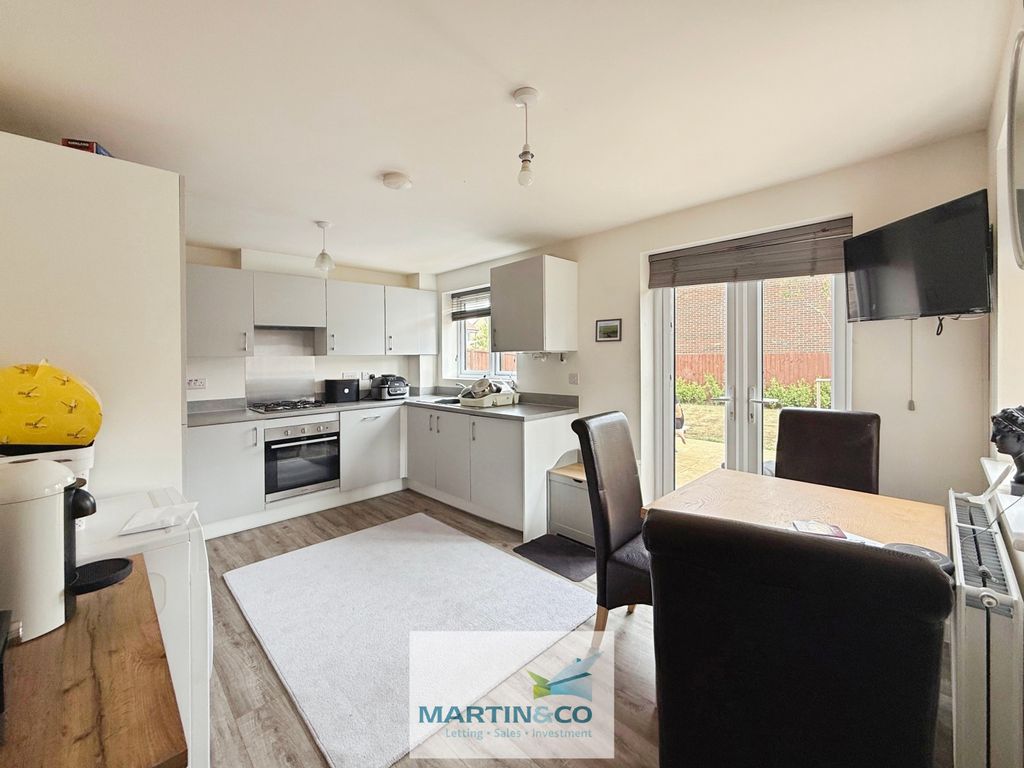 Property photo 2 of 35 78903Cba--4172-8927-314C7C9567Ad-15617-00000224B2D