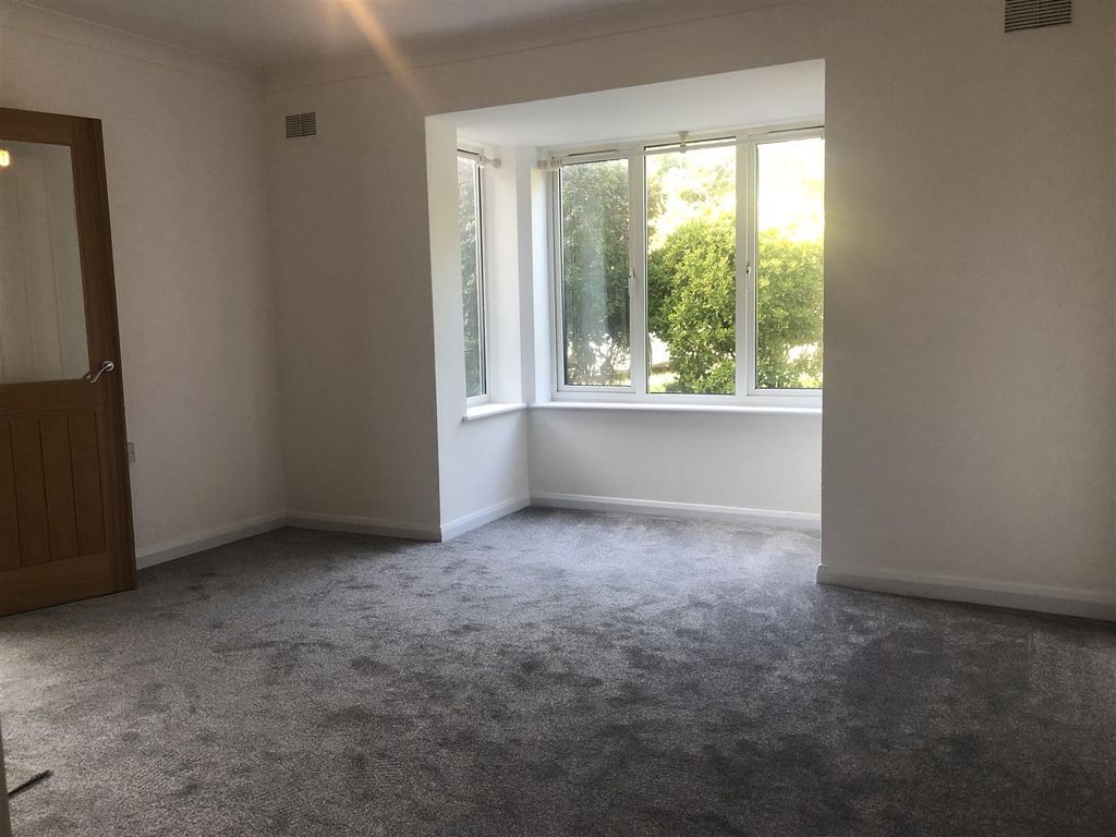 Property photo 2 of 11 Img_4887.Jpg