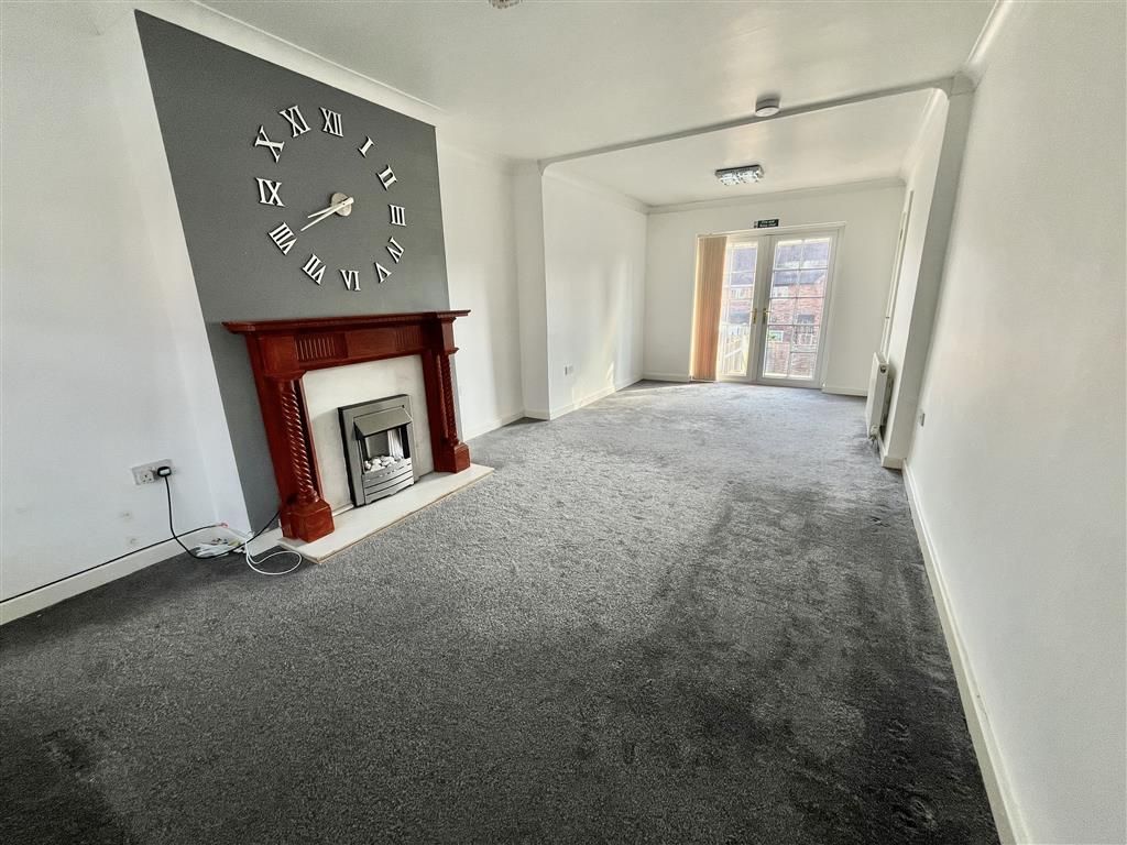 Property photo 3 of 17 Image