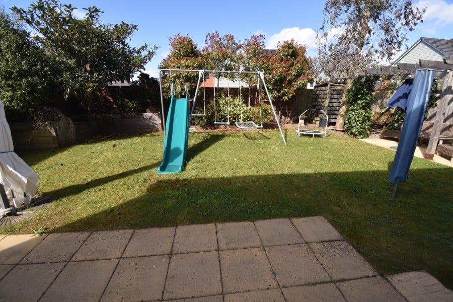 Property photo 2 of 21