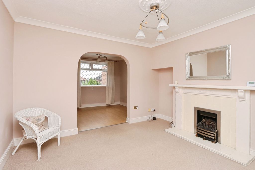 Property photo 2 of 17 Pbox-Img.Jpg