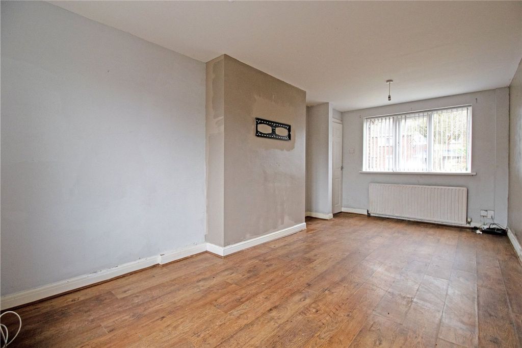 Property photo 2 of 16 Picture No. 02