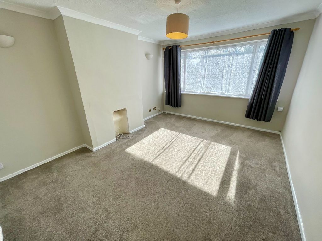 Property photo 2 of 9 4473852