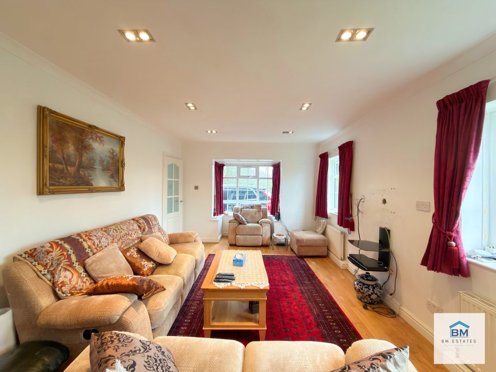 Property photo 2 of 13 Photo 1