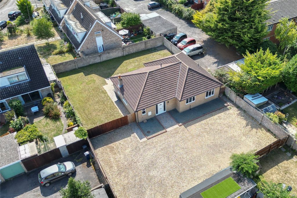 Property photo 1 of 17 Picture No. 18