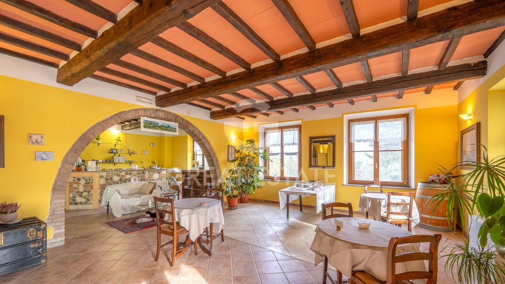 Property photo 2 of 28 Interiors