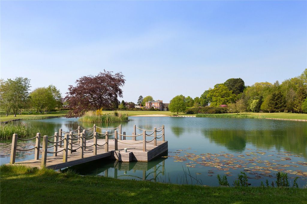 Property photo 2 of 39 Swimming Lake
