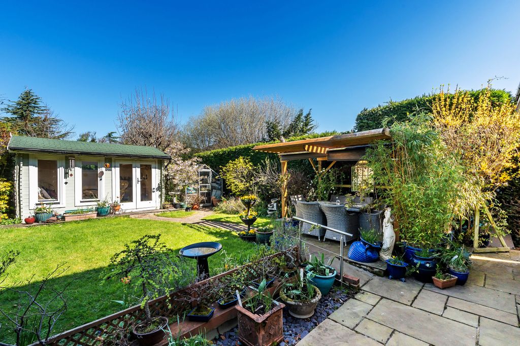 Property photo 2 of 29 2