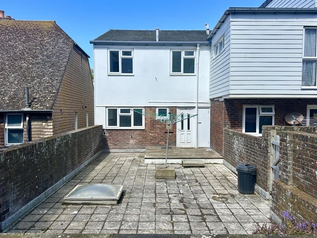Property photo 3 of 16