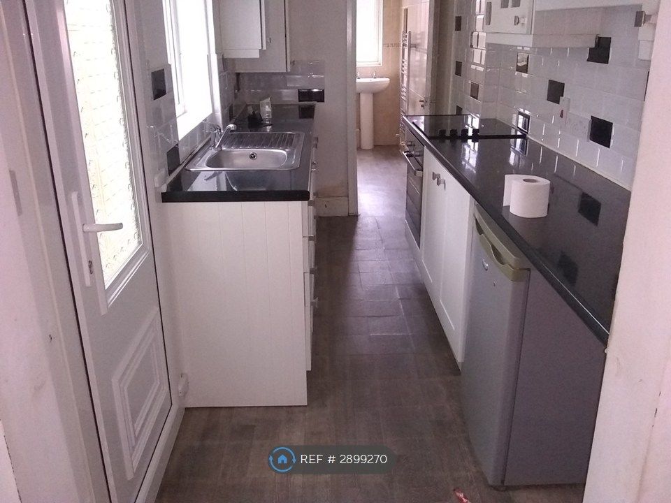 Property photo 3 of 6