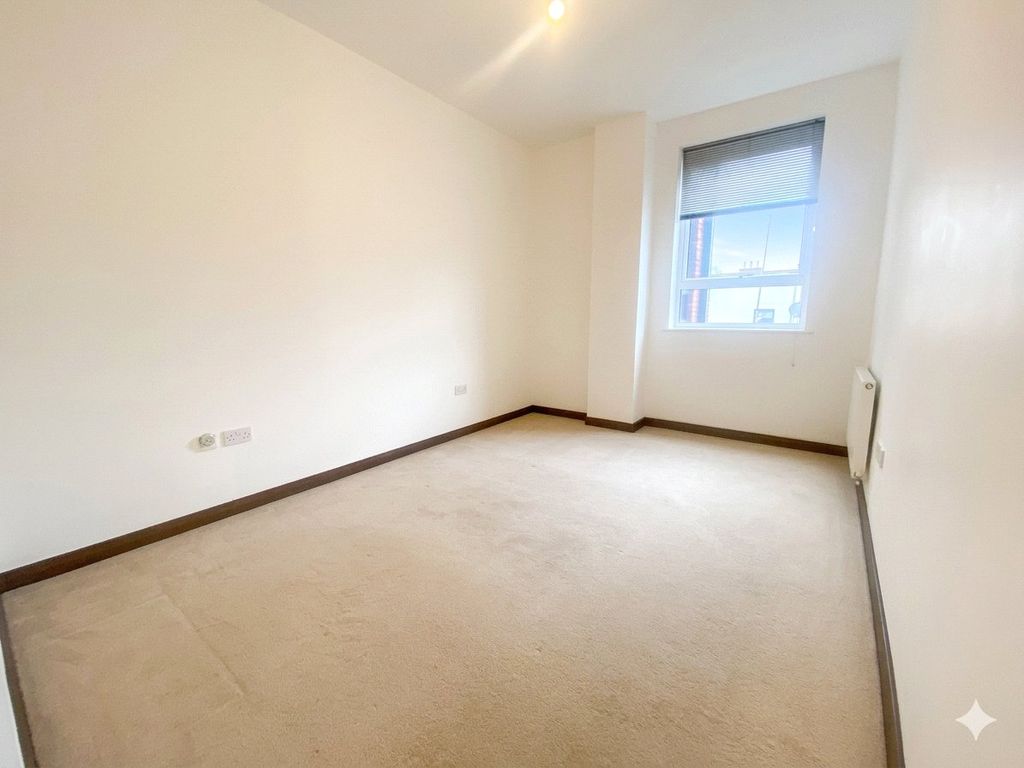 Property photo 3 of 19 Picture No. 13