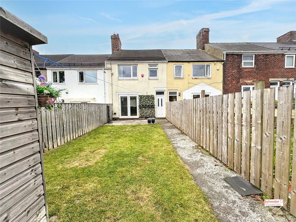 Property photo 1 of 32 Picture No. 25
