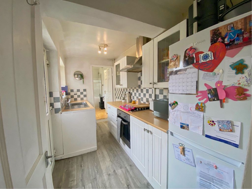 Property photo 3 of 22