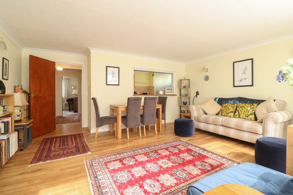 Property photo 3 of 11 Picture 3