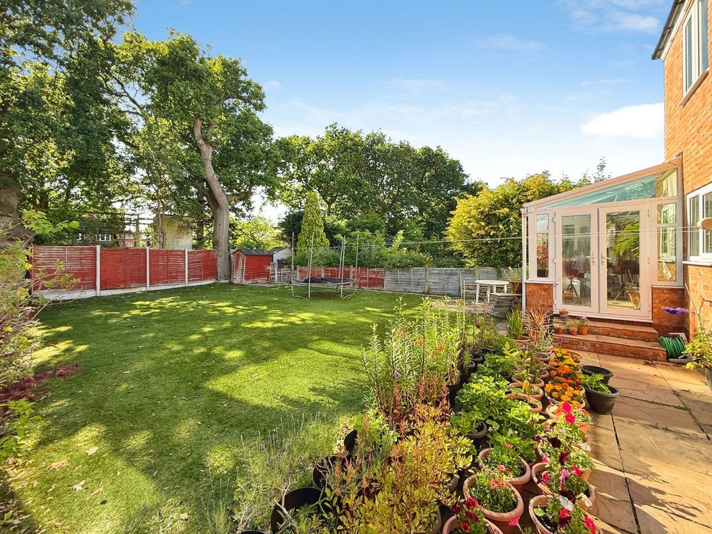 Property photo 1 of 27 Garden