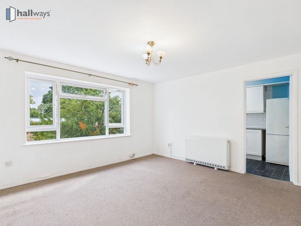 Property photo 3 of 9
