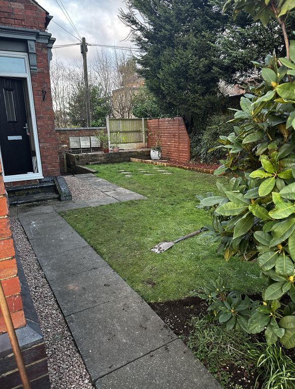 Property photo 2 of 11 Garden