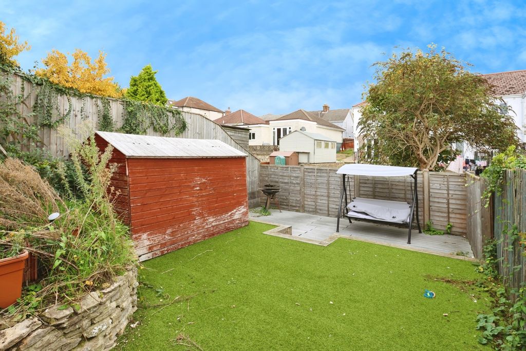 Property photo 2 of 16 Garden